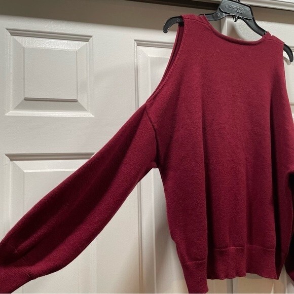 Maroon Cold-Shoulder Sweater Size L - Picture 9 of 9